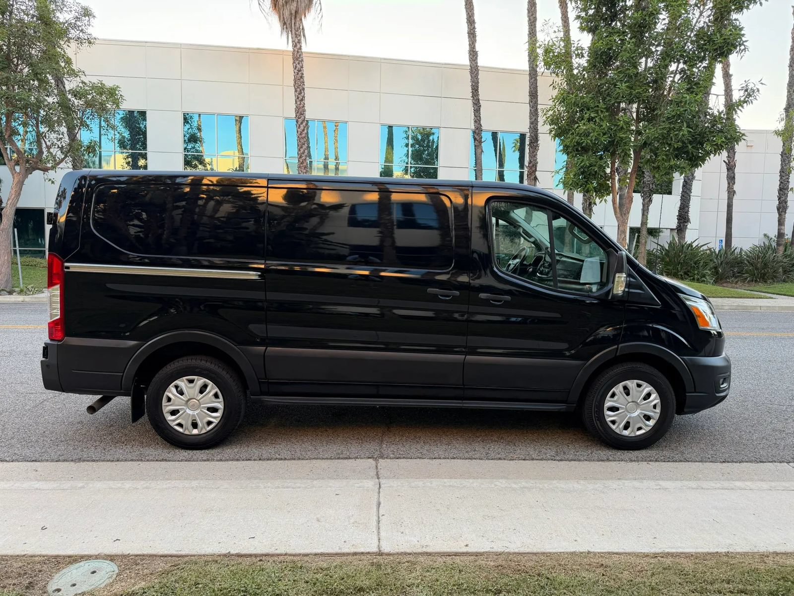Used 2020 Ford Transit 150 Low Roof w/ Upfitter Package RWD image 4