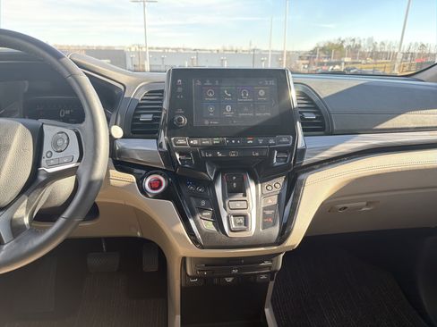 Used 2023 Honda Odyssey Elite image 31