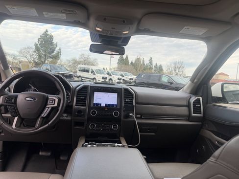 Used 2020 Ford Expedition XLT w/ Equipment Group 202A image 11