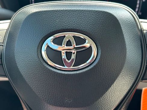 Used 2026 Toyota Corolla Cross L image 30