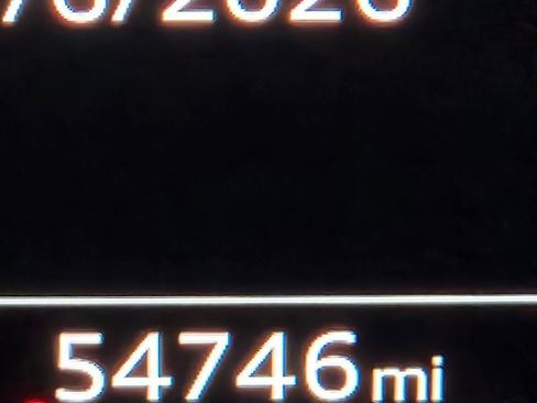 Used 2021 Audi Q8 Premium Plus image 36