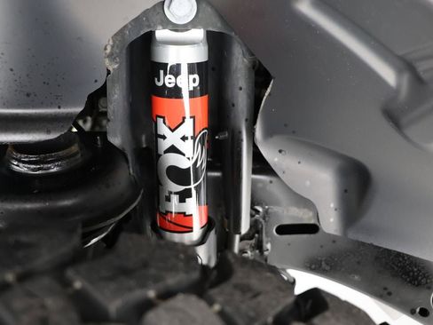 Used 2022 Jeep Gladiator Rubicon w/ Dual Top Group image 16