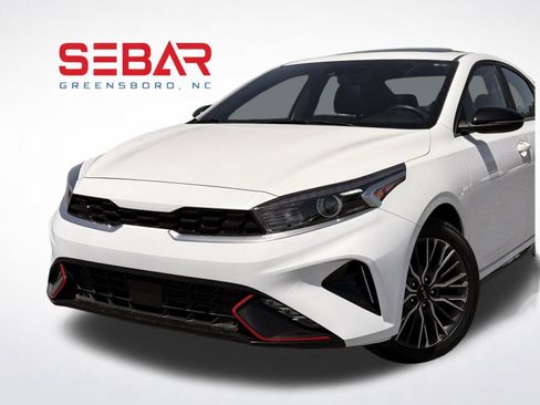 Used 2024 Kia Forte GT-Line w/ GT-Line Premium Package FWD image 3