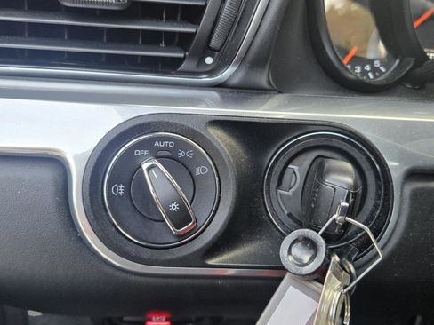 Used 2019 Porsche 911 Turbo image 30