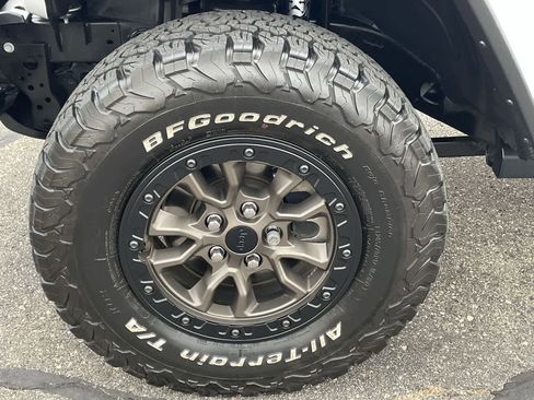 Used 2021 Jeep Wrangler Unlimited Rubicon w/ Trailer Tow Package image 38