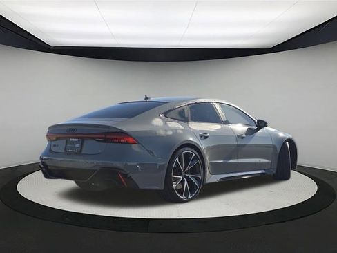 Used 2022 Audi RS 7 4.0T image 7