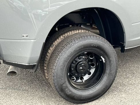New 2026 RAM 3500 Laramie w/ Night Edition AWD/4WD image 8