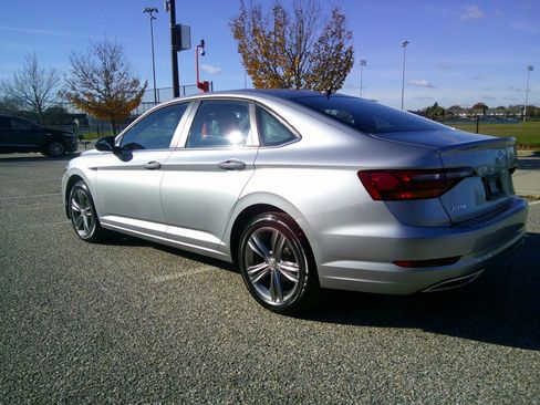 Used 2019 Volkswagen Jetta R-Line image 12