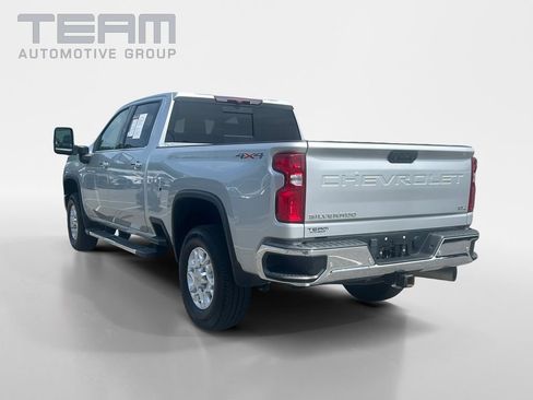 Used 2022 Chevrolet Silverado 2500 LTZ w/ LTZ Plus Package AWD/4WD image 5