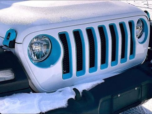 Used 2020 Jeep Wrangler Sport image 28