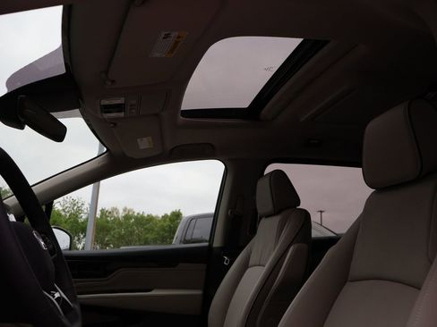 New 2026 Honda Odyssey Touring image 43