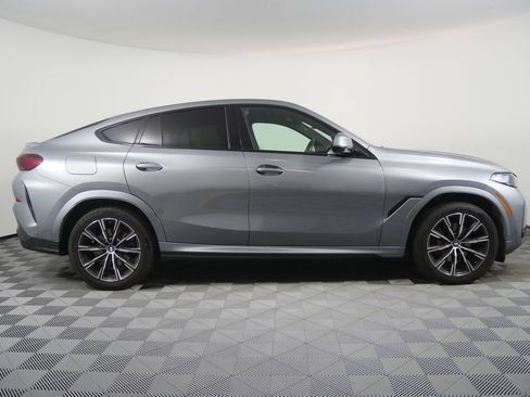 Used 2025 BMW X6 xDrive40i AWD/4WD image 2