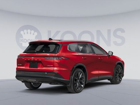 New 2025 Toyota Crown Signia image 2