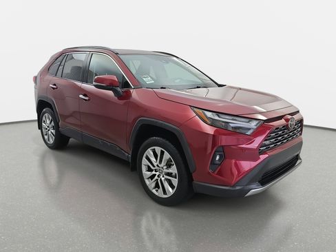 Used 2022 Toyota RAV4 Limited image 3