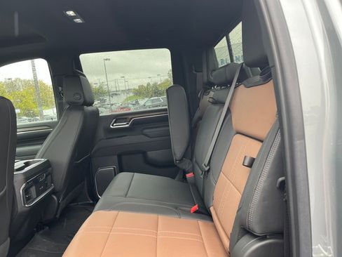 Used 2024 Chevrolet Silverado 2500 High Country w/ High Country Premium Package image 22