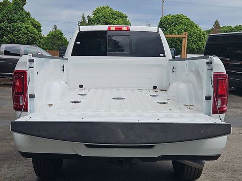 New 2026 RAM 2500 Laramie AWD/4WD image 10