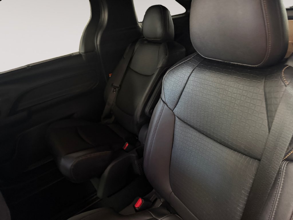 New 2026 Toyota Sienna XLE Woodland Edition AWD/4WD image 13