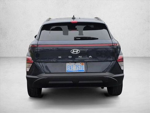 Used 2024 Hyundai Kona SEL FWD image 7