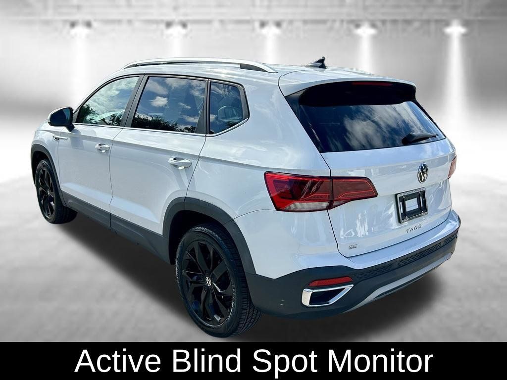 Used 2023 Volkswagen Taos SE w/ Black Wheel Package FWD image 7
