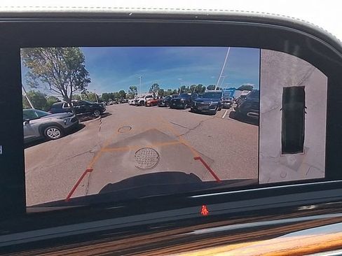 Used 2021 Cadillac Escalade ESV Premium Luxury w/ LPO, Radiant Package AWD/4WD image 18