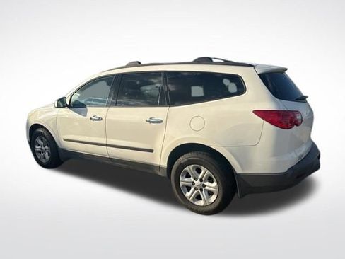 Used 2012 Chevrolet Traverse LS image 5