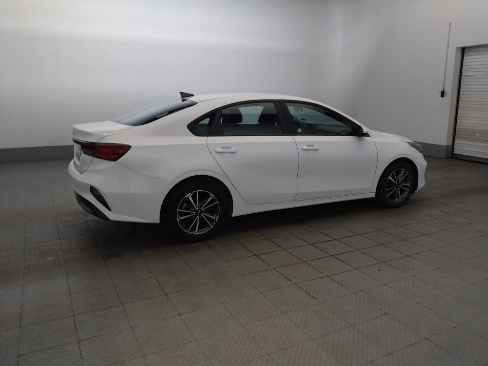 Used 2022 Kia Forte LXS FWD image 10