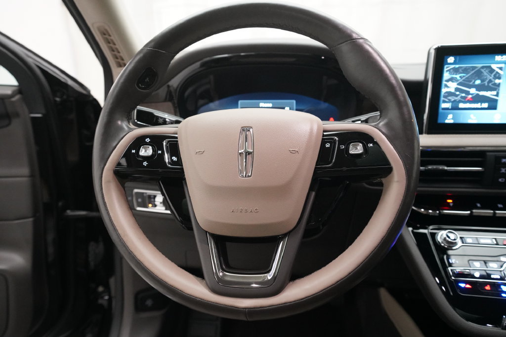 Used 2020 Lincoln Corsair Reserve w/ Equipment Group 201A AWD/4WD image 16