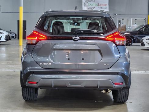 Used 2023 Nissan Kicks SV image 10