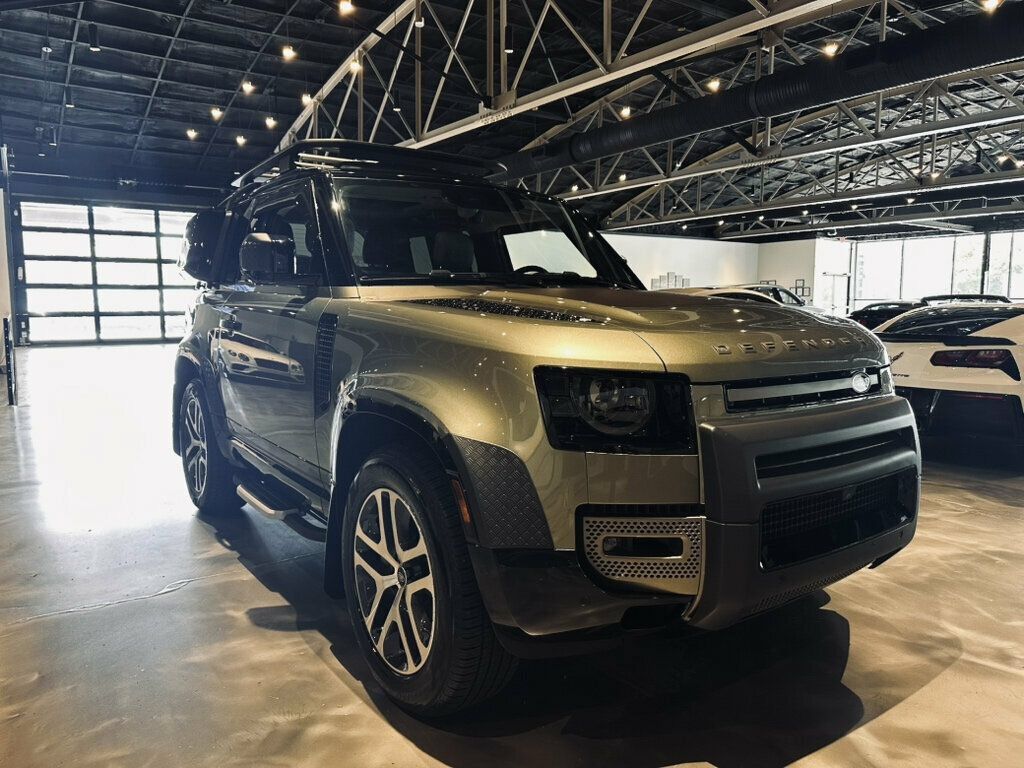 Used 2024 Land Rover Defender 90 X-Dynamic SE AWD/4WD image 7