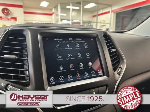 Certified 2021 Jeep Cherokee Latitude Lux w/ Comfort/Convenience Group AWD/4WD image 23
