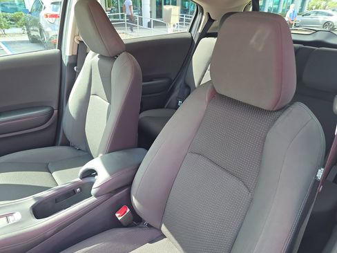 Used 2019 Honda HR-V EX image 22