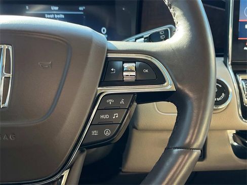 Used 2023 Lincoln Navigator L Reserve image 21