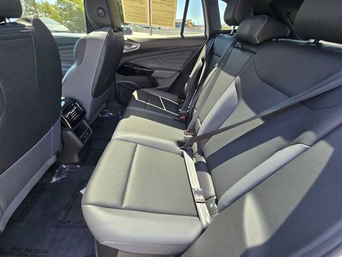 Used 2023 Volkswagen ID.4 Pro S RWD image 18