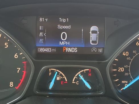 Used 2019 Ford Escape SE image 28