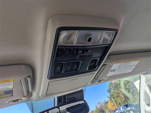 Used 2024 Toyota 4Runner SR5 Premium image 24