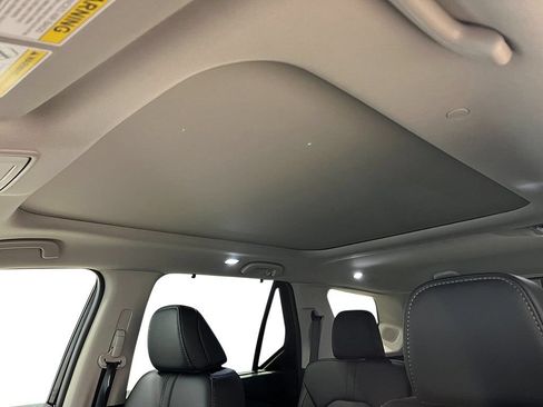 New 2026 Honda Pilot Touring image 22