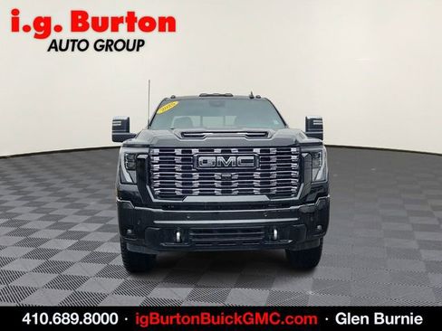 Used 2025 GMC Sierra 2500 Denali Ultimate image 2