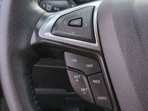 Used 2024 Ford Edge SEL image 18