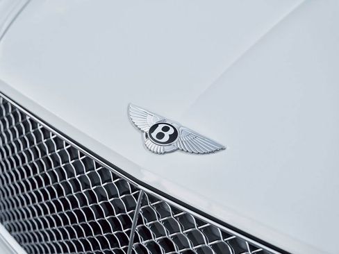 Used 2022 Bentley Bentayga image 7