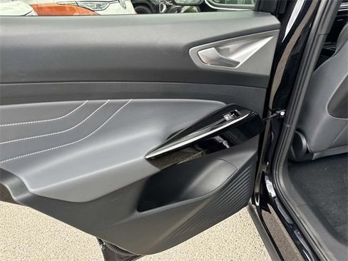 New 2025 Volkswagen ID.4 Pro S image 10