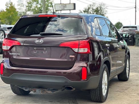 Used 2014 Kia Sorento LX AWD/4WD image 6