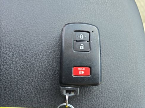 Used 2023 Toyota Tacoma 4x4 Double Cab image 25