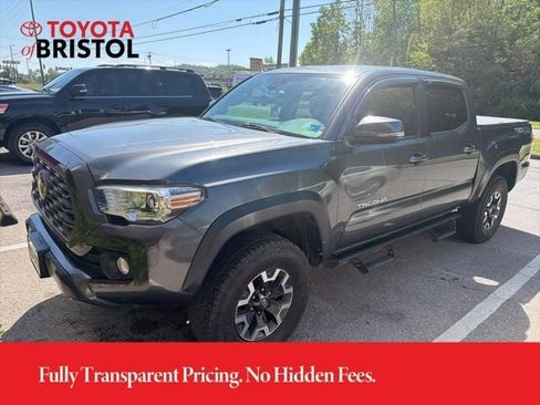 Used 2020 Toyota Tacoma TRD Off-Road AWD/4WD image 2