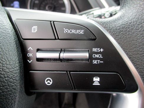 Used 2022 Hyundai Sonata SE w/ Cargo Package image 31