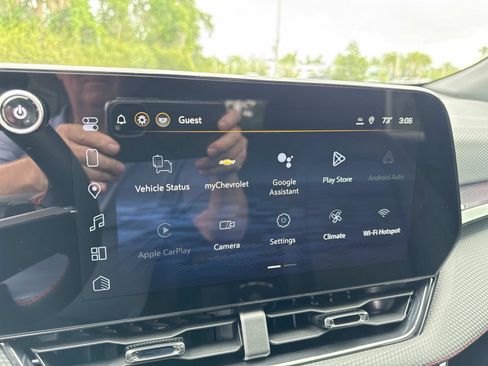 New 2026 Chevrolet Equinox RS w/ Convenience Package III FWD image 23
