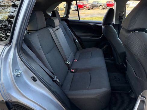 Used 2019 Toyota RAV4 LE image 55