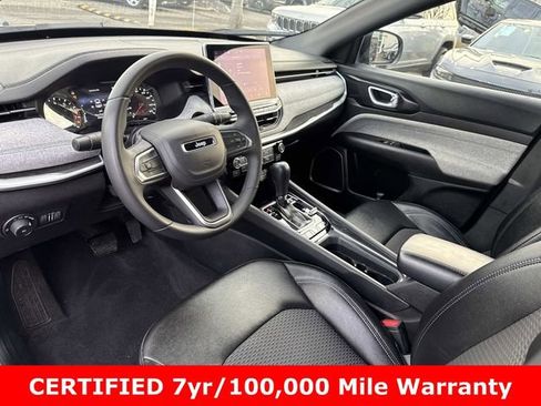 Certified 2024 Jeep Compass Latitude image 18
