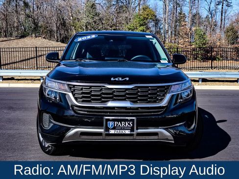 Used 2022 Kia Seltos LX image 2