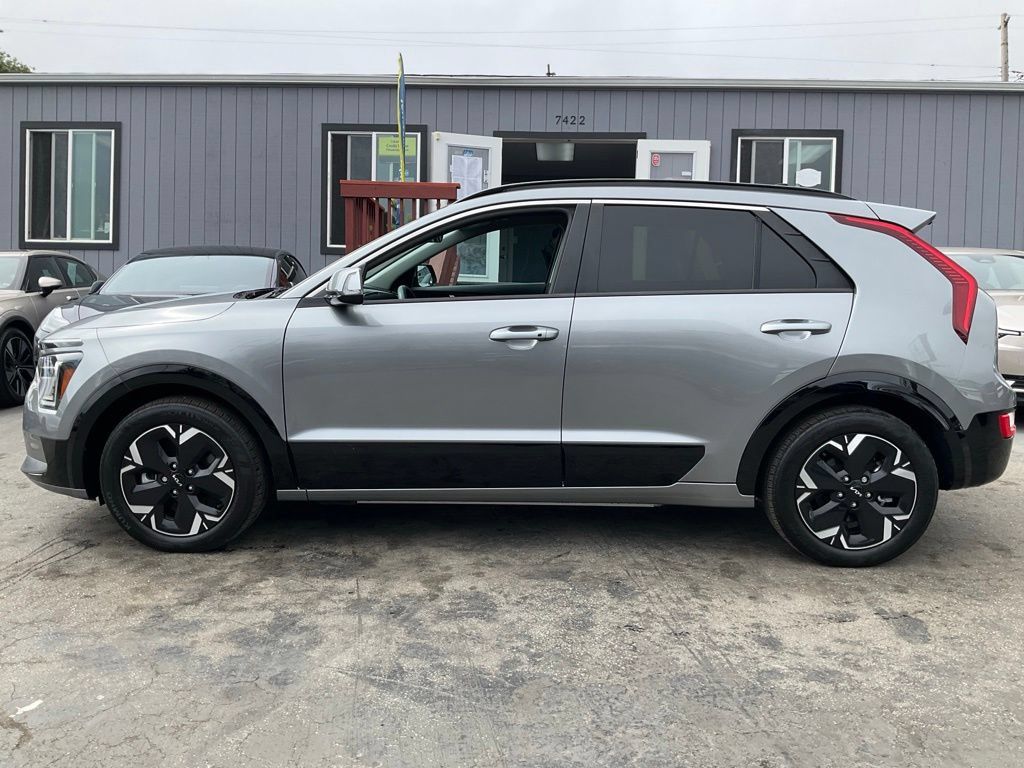 Used 2024 Kia Niro Wind FWD image 5