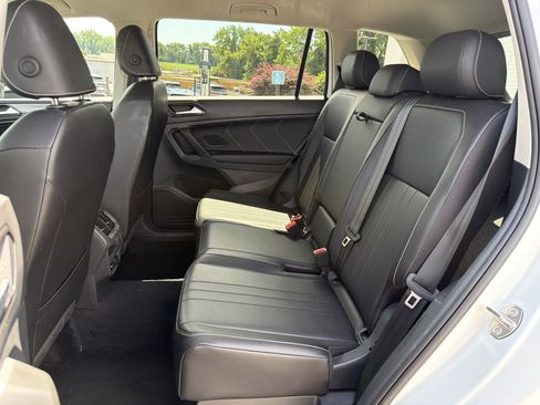 Certified 2024 Volkswagen Tiguan SE AWD/4WD image 21